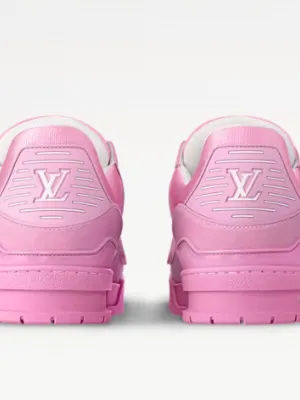 Louis Vuitton  Trainer 1AHT01