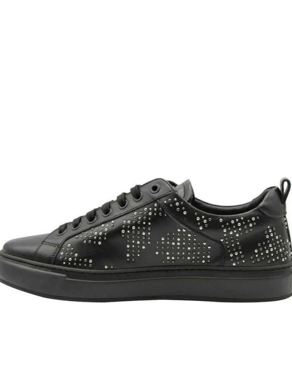 Product MCM Low Top Skateboard Shoes Men's Black Image