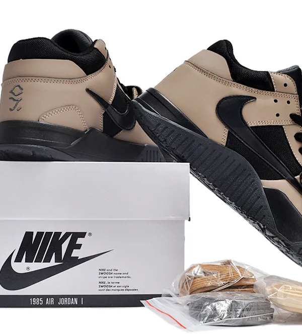 Product Nike Air Trainer 1 x Travis Scott Wheat 002 Image